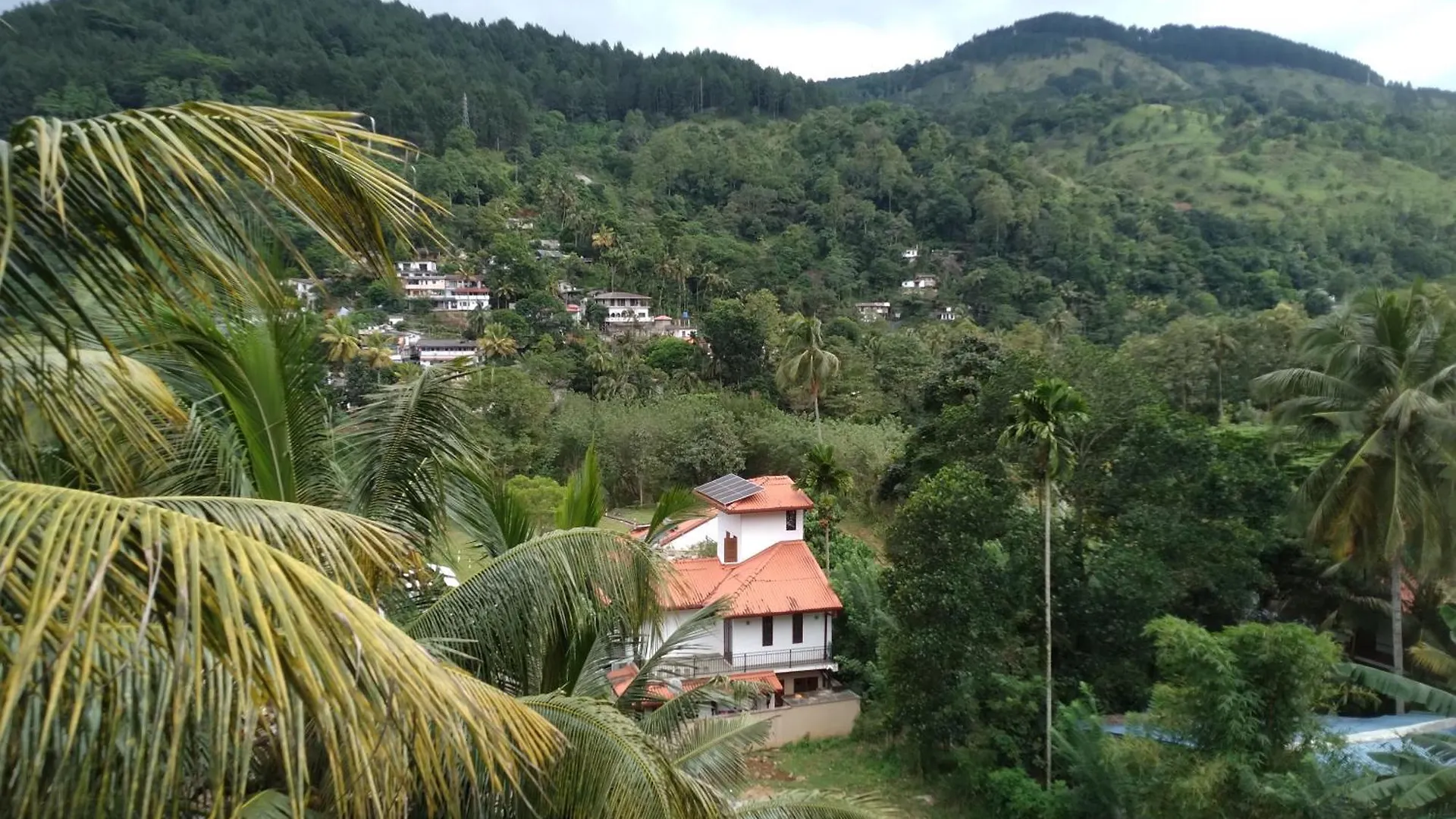 Jayathmaguest Apartment Peradeniya Homestay